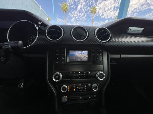 Used 2019 Ford Mustang Coupe RWD image 14