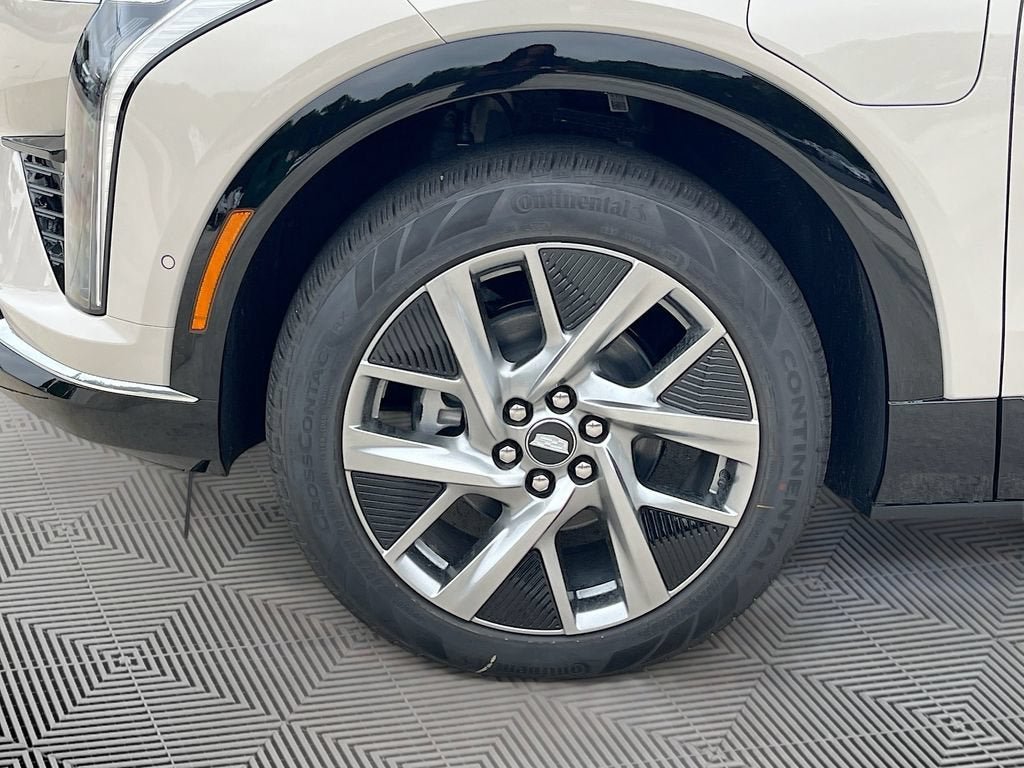 New 2027 Cadillac Optiq Premium Luxury AWD/4WD image 10