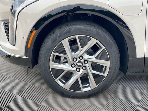 New 2027 Cadillac Optiq Premium Luxury AWD/4WD image 10