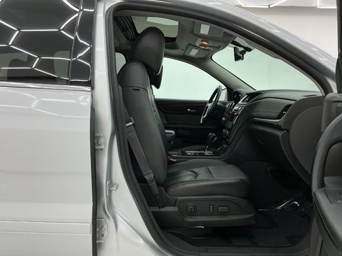 Used 2015 Chevrolet Traverse LT FWD image 15