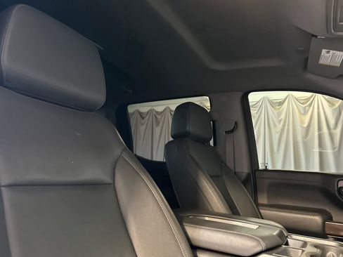 Used 2021 GMC Sierra 1500 SLT AWD/4WD image 18