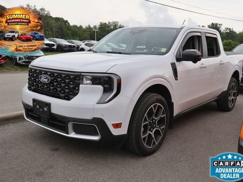 Used 2025 Ford Maverick Lariat w/ 4K Tow Package AWD/4WD image 1