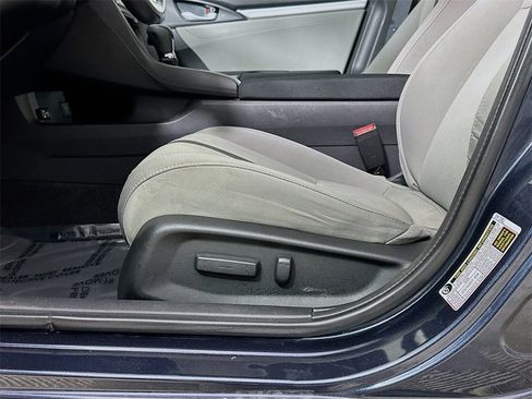 Used 2020 Honda Civic EX image 22
