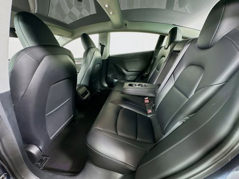 Used 2023 Tesla Model 3 Standard Range image 25