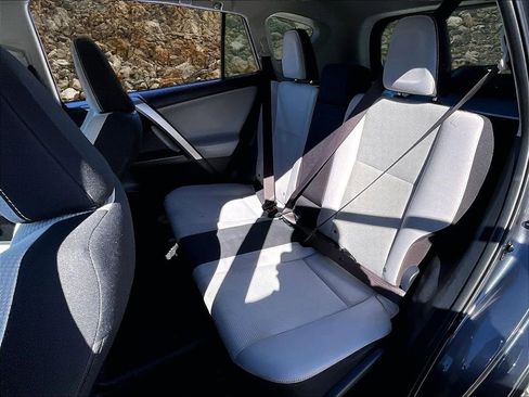 Used 2017 Toyota RAV4 XLE w/ Protection Package image 24