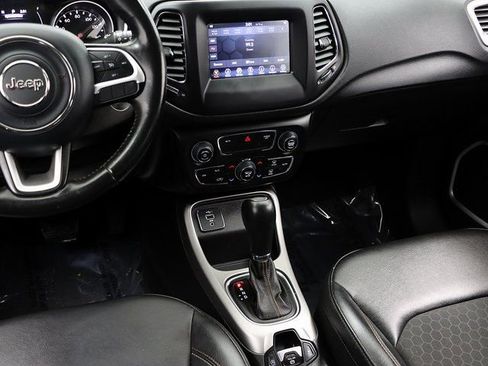 Used 2019 Jeep Compass Latitude image 15