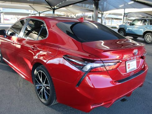 Certified 2023 Toyota Camry SE w/ Cold Weather Package image 16