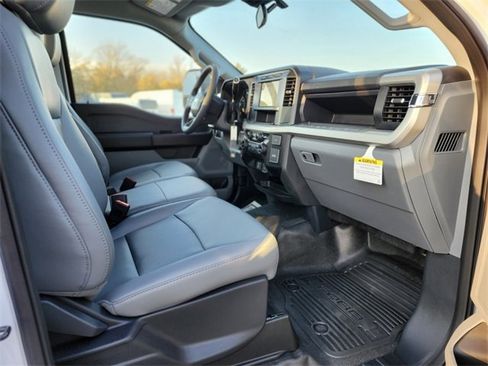 New 2024 Ford F550 4x4 Regular Cab Super Duty image 10