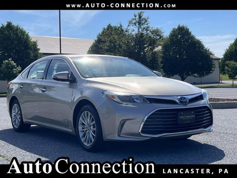 Used 2017 Toyota Avalon Limited w/ All Weather Liner Package FWD image 1