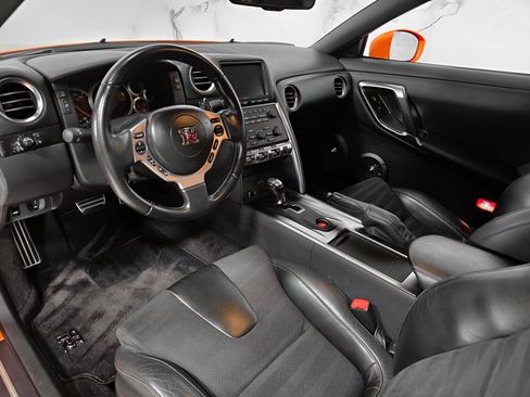 Used 2010 Nissan GT-R Premium AWD/4WD image 35