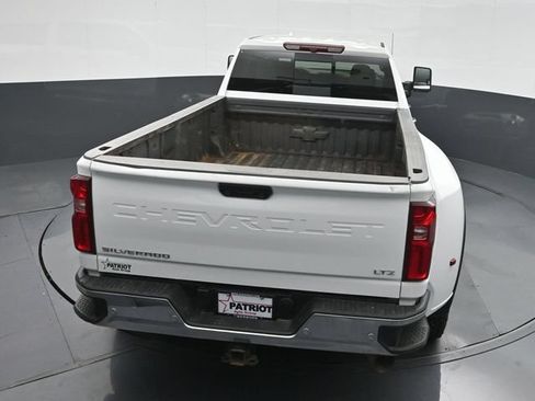 Used 2025 Chevrolet Silverado 3500 LTZ w/ LTZ Plus Package AWD/4WD image 33