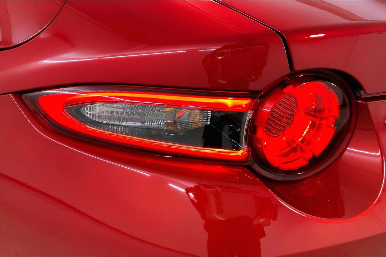 Used 2016 MAZDA MX-5 Miata Grand Touring RWD image 28
