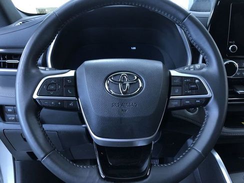 Certified 2025 Toyota Highlander XSE AWD/4WD image 24