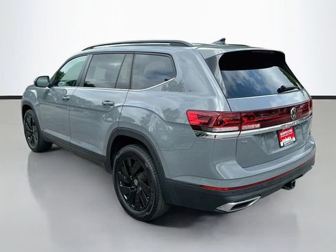 Used 2026 Volkswagen Atlas SE AWD/4WD image 8