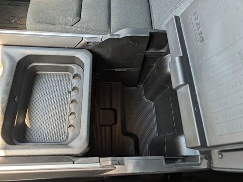 Used 2020 RAM 1500 Big Horn AWD/4WD image 20