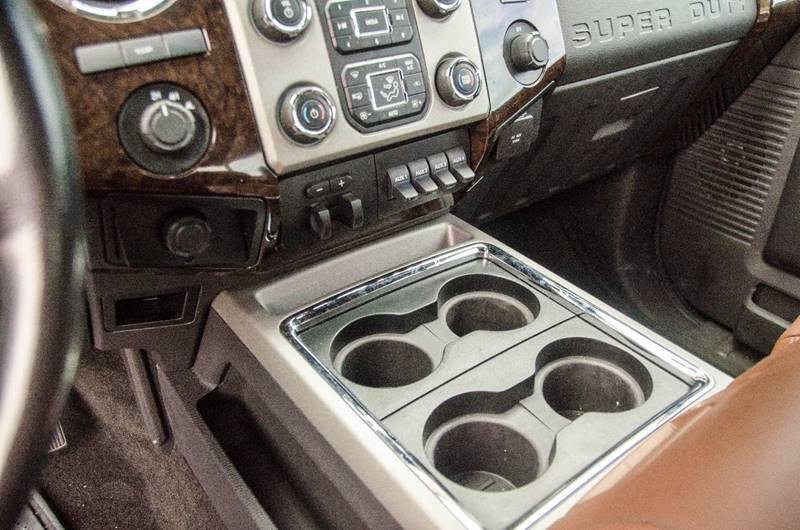 Used 2014 Ford F350 Lariat w/ Camper Package AWD/4WD image 9