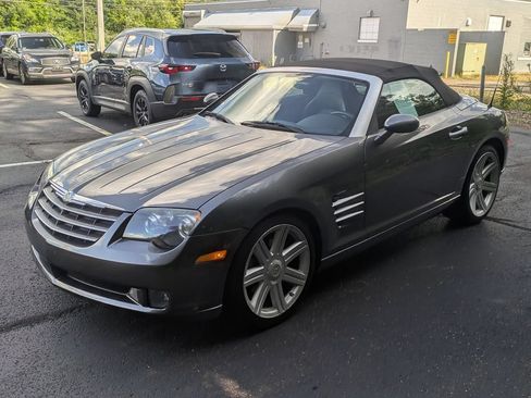 Used 2005 Chrysler Crossfire Limited RWD image 5
