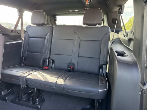New 2026 Chevrolet Suburban Premier RWD image 11