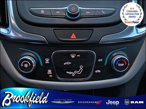 Used 2021 Chevrolet Equinox LT w/ LPO, Floor Liner Package image 22