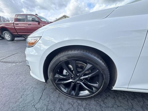 Used 2024 Chevrolet Malibu LT w/ Sport Edition image 10