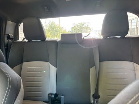 Used 2025 Toyota Tacoma TRD Off-Road AWD/4WD image 38