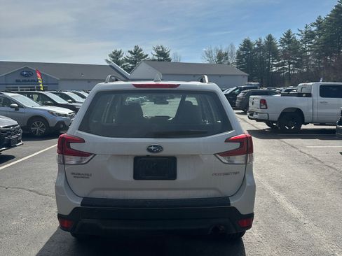 Used 2021 Subaru Forester AWD/4WD image 6