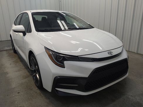 Used 2020 Toyota Corolla SE FWD image 13