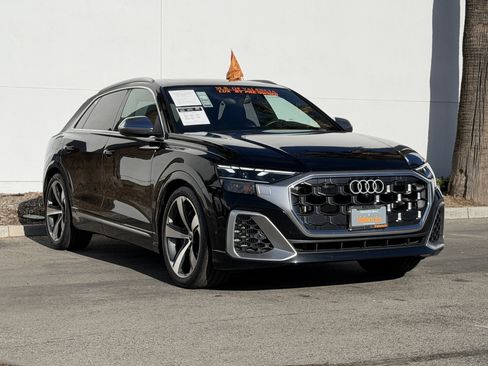 Used 2024 Audi SQ8 Premium Plus w/ Executive Package image 6