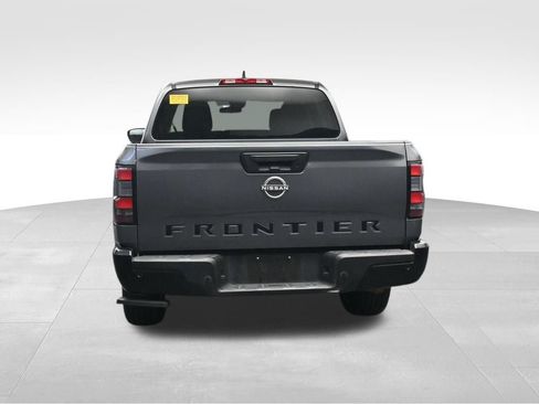 Used 2022 Nissan Frontier S w/ Technology Package RWD image 4