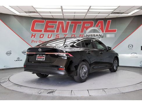 New 2026 Nissan Sentra S w/ Floor Mat Package FWD image 5