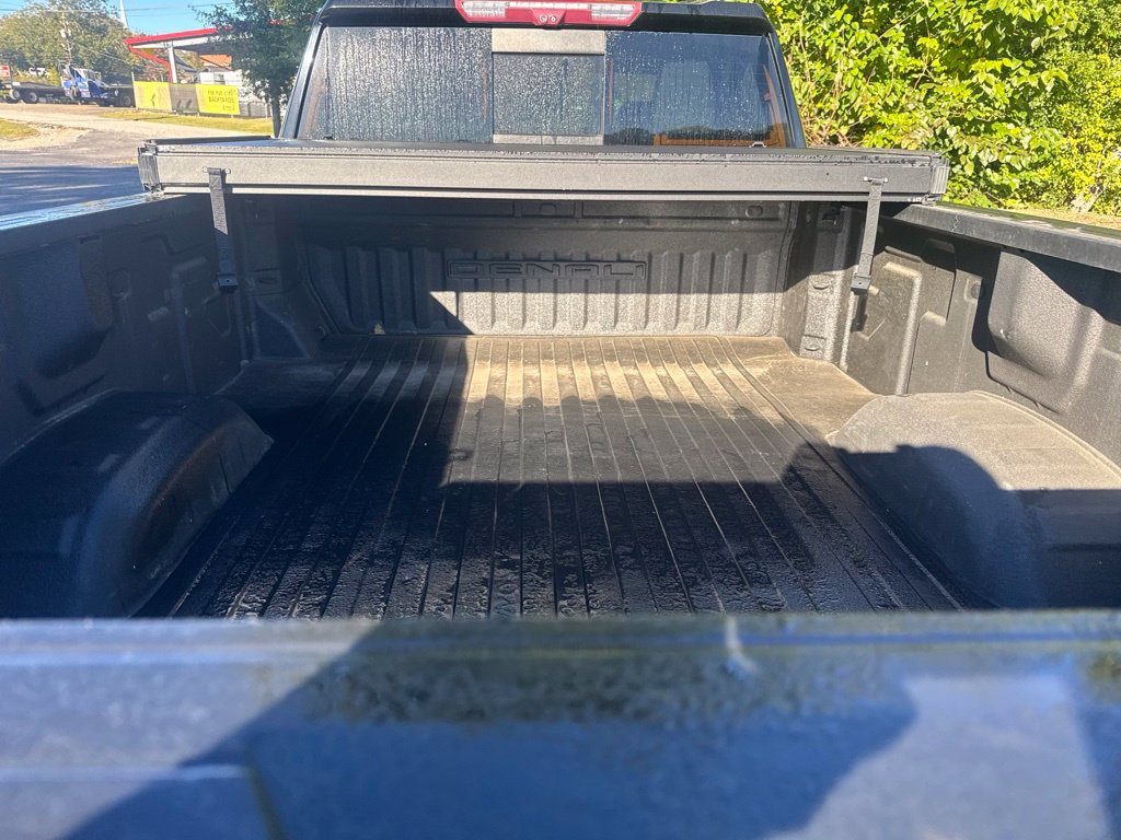 Used 2022 GMC Sierra 3500 Denali AWD/4WD image 10