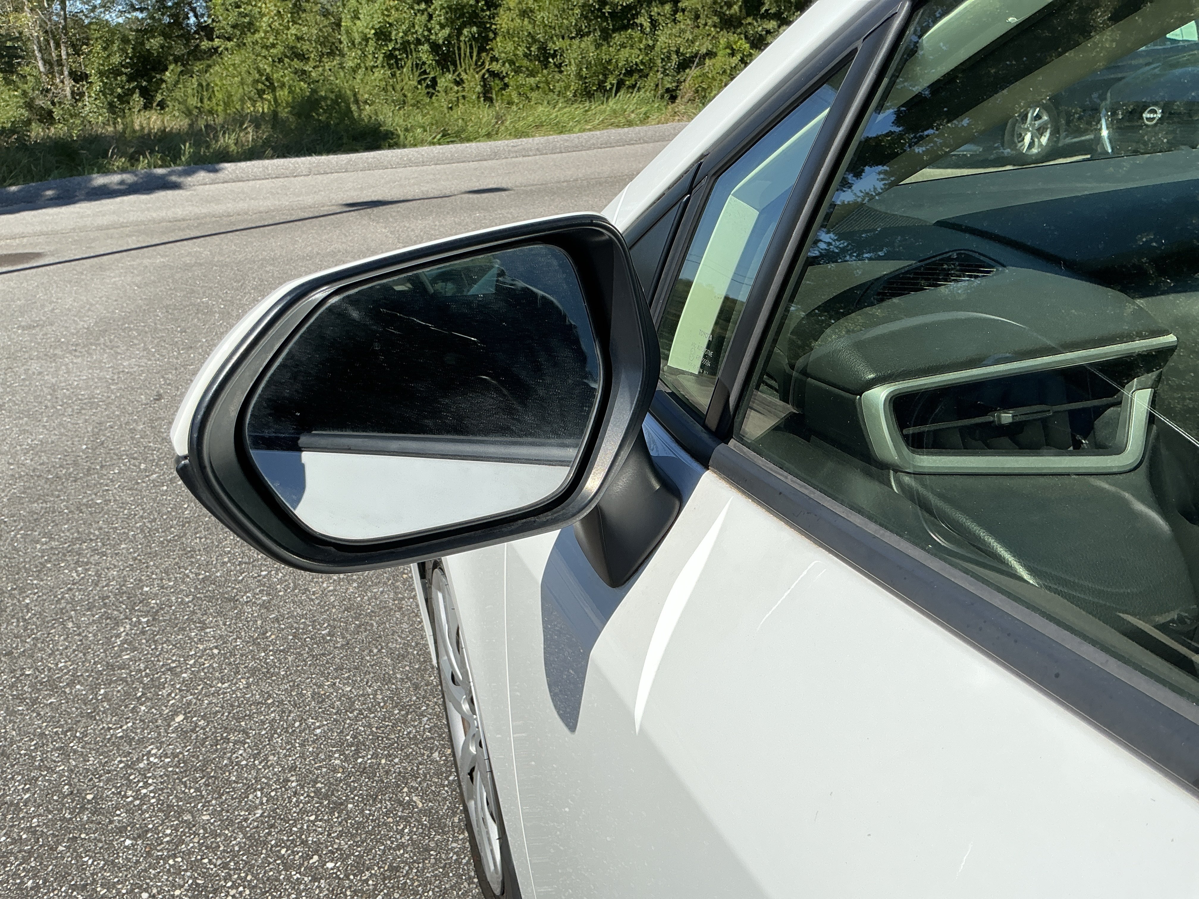 Used 2022 Toyota Corolla LE FWD image 16