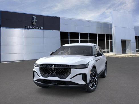 New 2026 Lincoln Nautilus Premier w/ Equipment Group 102A image 2