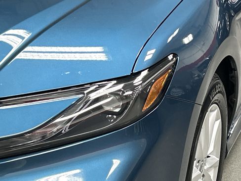 Used 2025 Toyota Camry LE FWD image 6