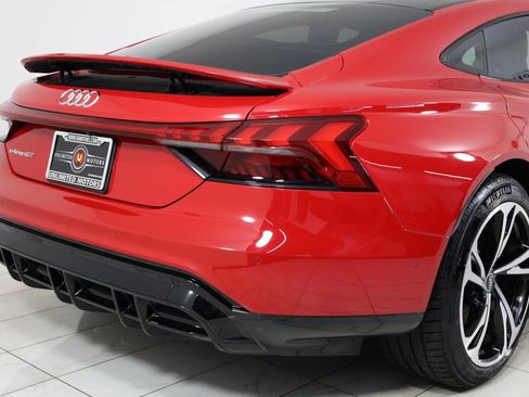 Used 2022 Audi e-tron GT Prestige image 43