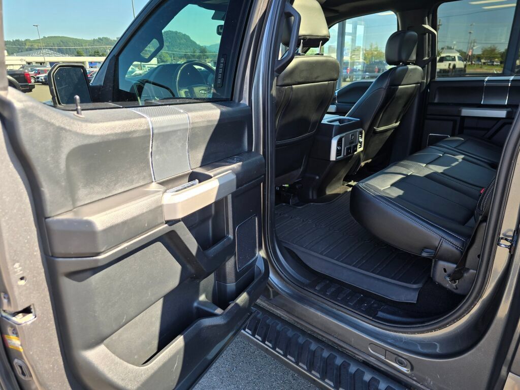 Used 2019 Ford F150 Lariat w/ Equipment Group 502A Luxury AWD/4WD image 11
