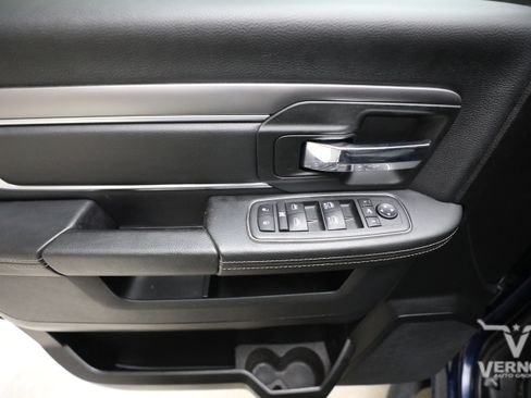 Used 2022 RAM 1500 Warlock w/ Electronics Group AWD/4WD image 18