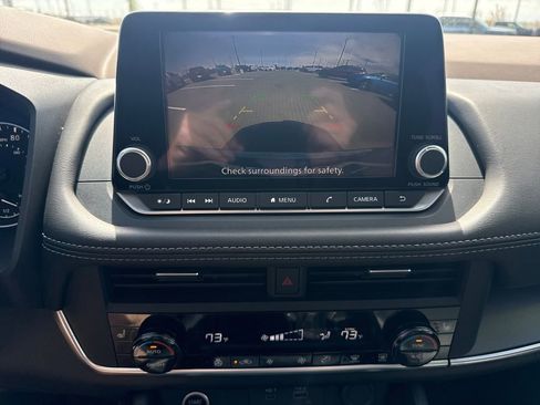 Used 2023 Nissan Rogue SV w/ SV Premium B Package image 20