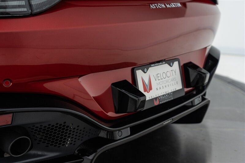 Used 2020 Aston Martin V8 Vantage Coupe RWD image 31
