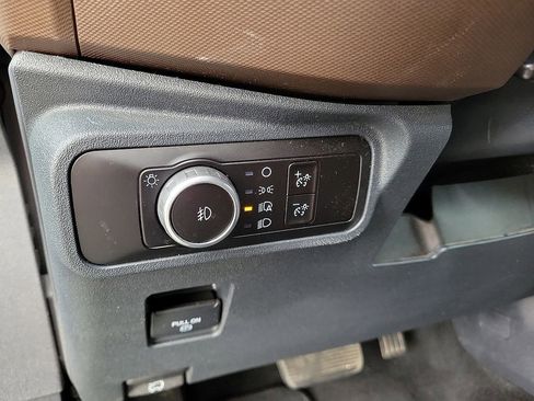 Used 2023 Ford Bronco Outer Banks image 12