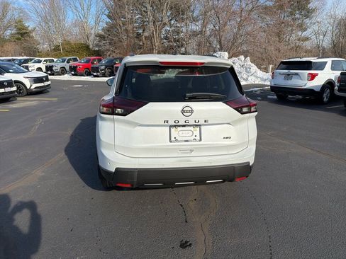 New 2026 Nissan Rogue SV AWD/4WD image 5
