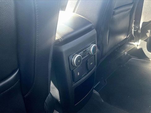 Used 2021 Ford Explorer XLT w/ Equipment Group 202A image 32