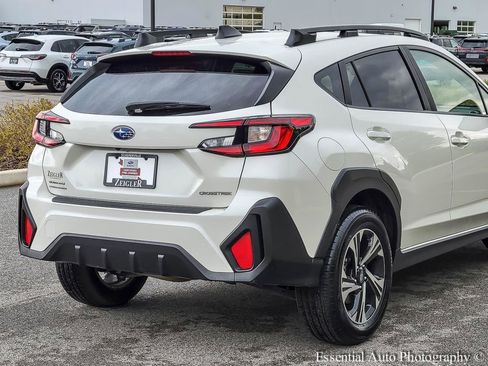 Used 2024 Subaru Crosstrek 2.0i Premium w/ Crosstrek Mirror Package AWD/4WD image 6