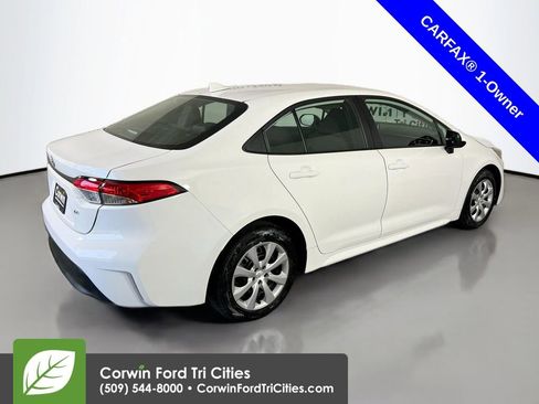 Used 2024 Toyota Corolla LE image 16