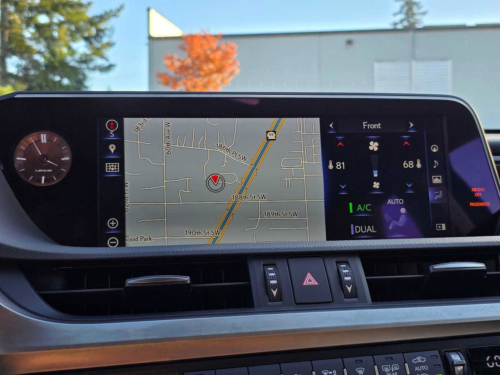 Used 2019 Lexus ES 300h w/ Premium Package FWD image 27