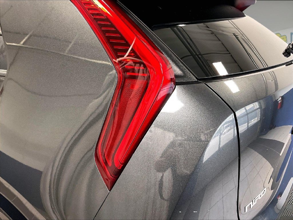 Used 2023 Kia Niro Wind w/ Wind Preserve Package FWD image 34