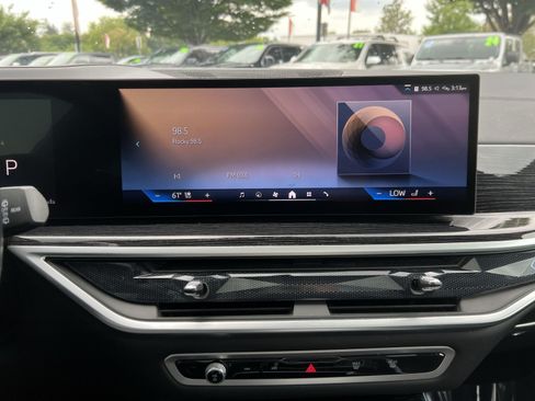 Used 2024 BMW X5 xDrive40i w/ M Sport Package AWD/4WD image 18
