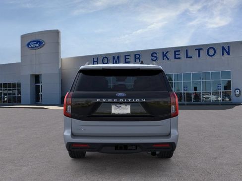 New 2026 Ford Expedition Active AWD/4WD image 5