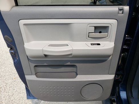 Used 2007 Dodge Dakota SLT w/ Popular Equipment Group RWD image 13
