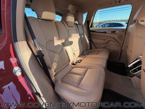 Used 2016 Porsche Cayenne base image 39
